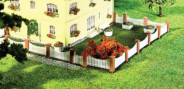 N Front Garden Masonry Posts & White Fencing (FLR272409)