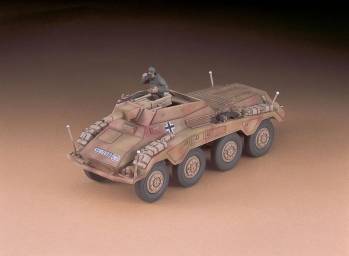 1/72 Sd.Kfz. 234/3 8-Rad Schwere Panzerspahwagen "Stummel" Plastic Model Kit (HSG31154)