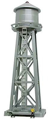 N Built-Up Lighted Blinking Water Tower with 2 Figures (MDP2630)