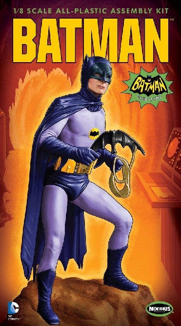 1/8 1966 Batman TV Series Batman Plastic Model Kit (MOE950)