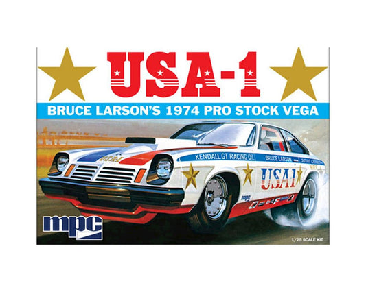 1/25 Bruce Larson 1974 USA1 Pro Stock Vega Drag Car Plastic Model Kit (MPC828)