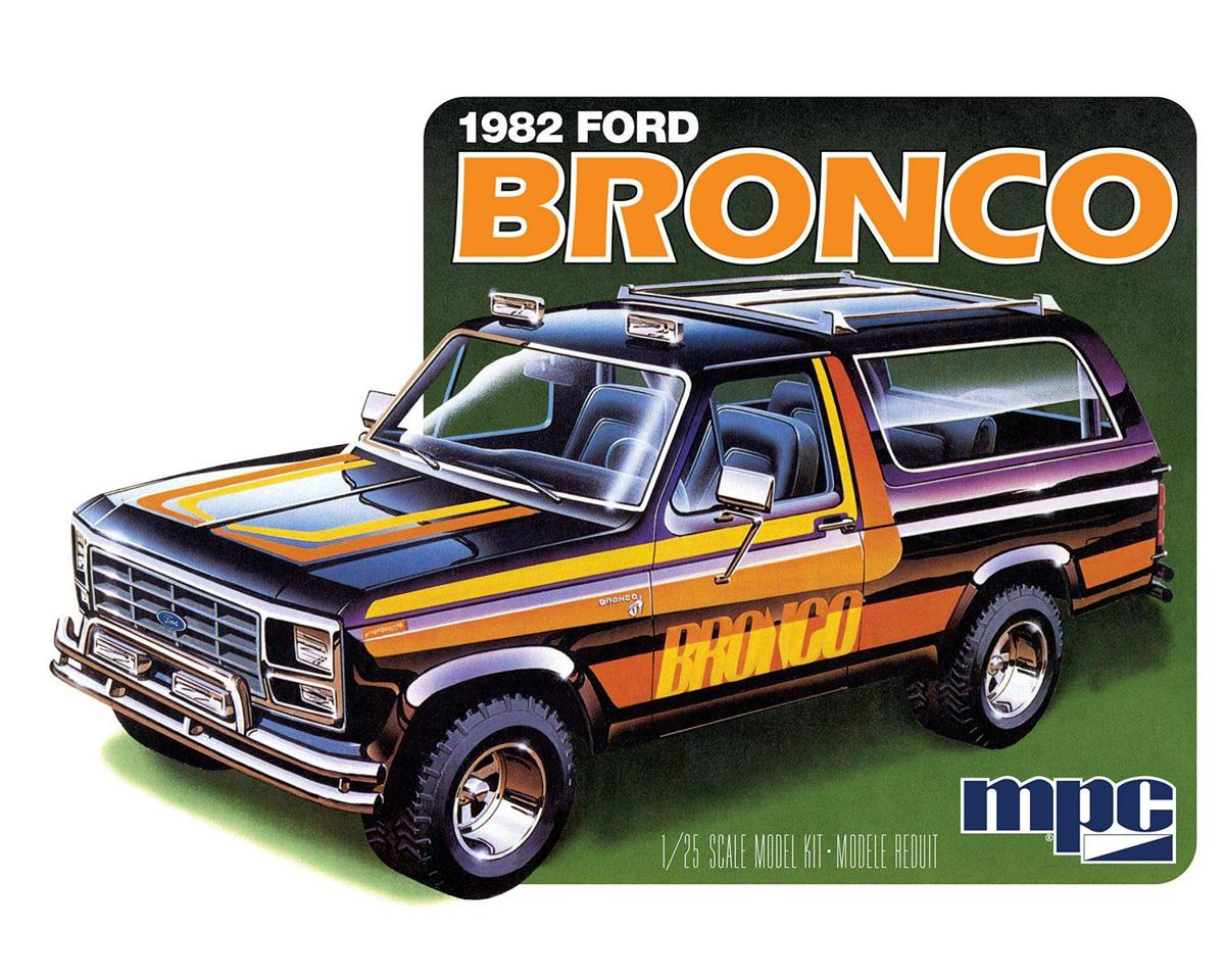 1/25 1982 Ford Bronco Truck Plastic Model Kit (MPC991)