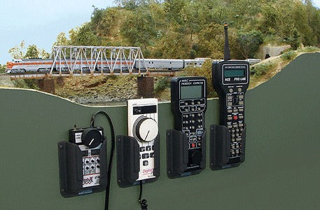 Universal Throttle Pocket (ABS), Holds Atlas, CVP, Digitrax, Lenz, NCE & MRC (1) (NRM40020)