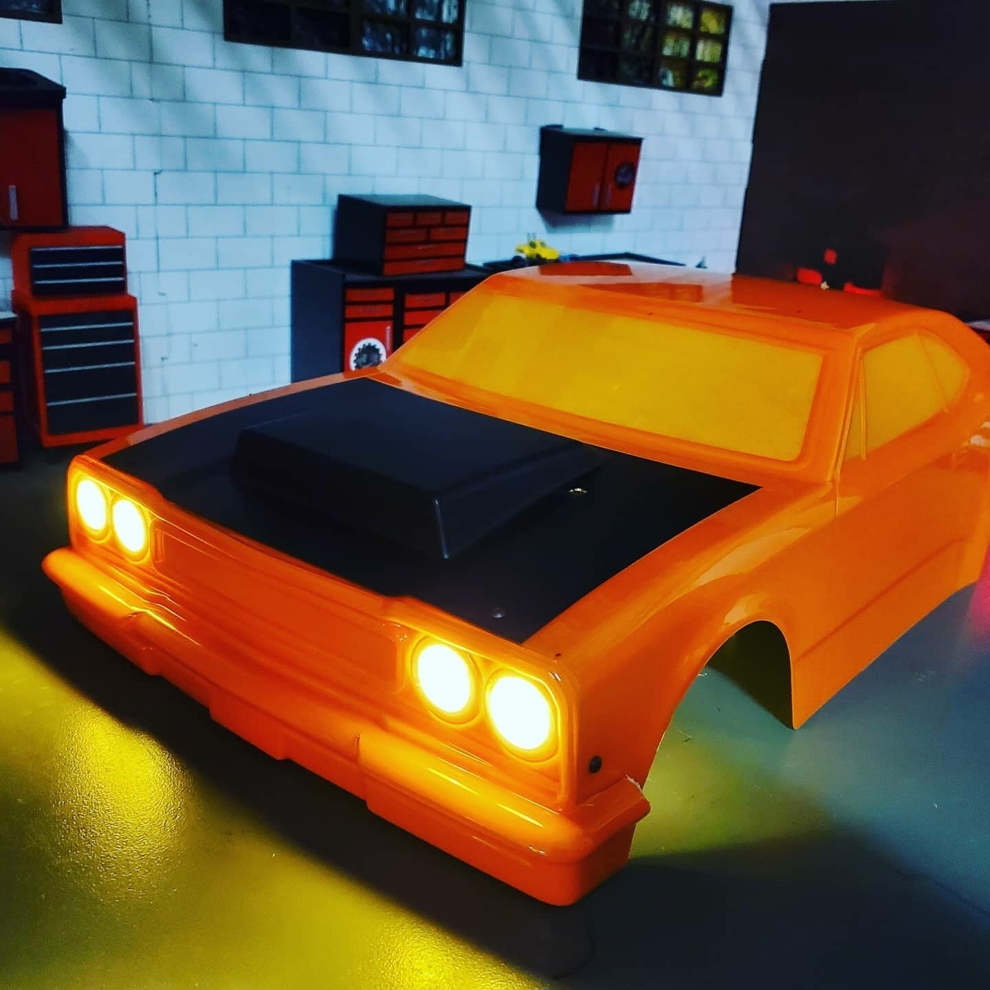 Light Kit Team Associated DR10 Reakt Drag Body (PRC321)