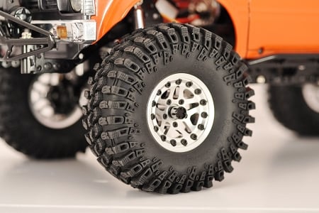 Interco IROK 1.9" Scale Tire (RC4ZT0054)
