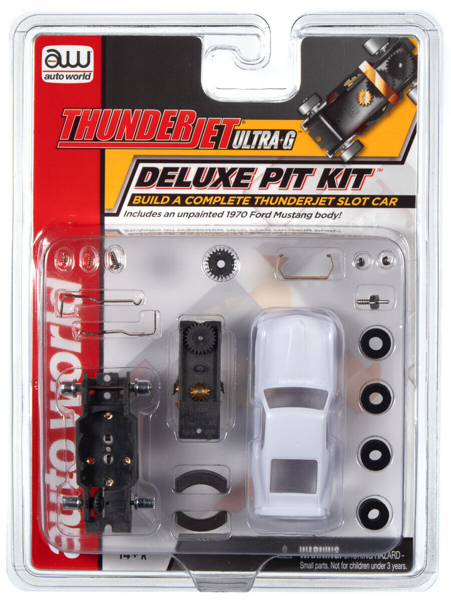 Thunderjet Deluxe Pit Kit with 1970 Ford Mustang Body for HO Slot Car (RDZTRX105)