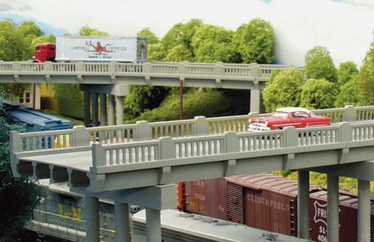 HO Vintage Highway Overpass Kit with Pier, Scale 50' (RIX102)
