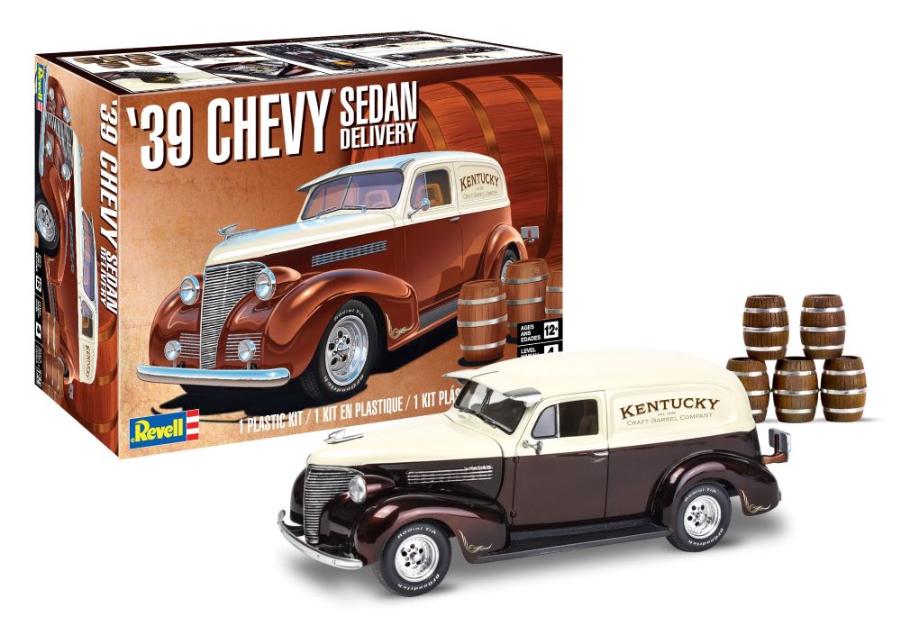 1/24 1939 Chevy Sedan Delivery with Barrels Plastic Model Kit (RMX4529)