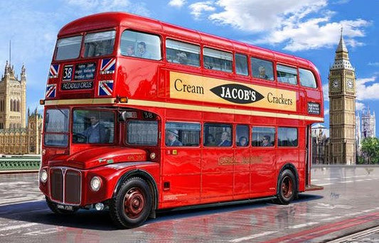 1/24 London Double Decker Bus Plastic Model Kit (RVL07651)