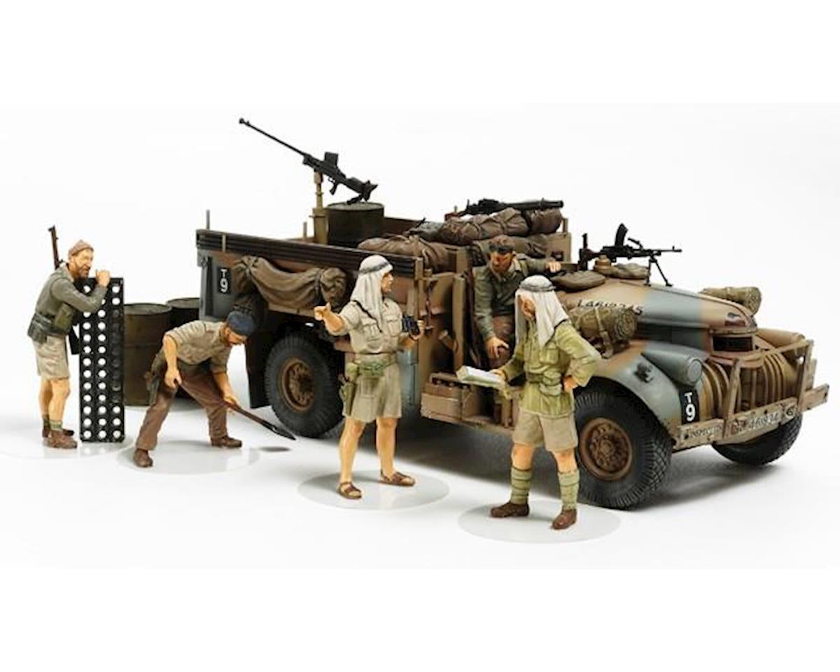 1/35 British LRDG Command Car with Crew (7) Plastic Model Kit (TAM32407)