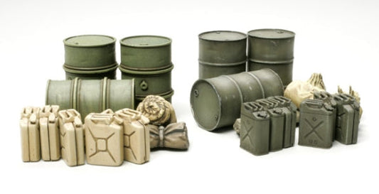 1/48 Jerry Can Set Plastic Model Kit (TAM32510)