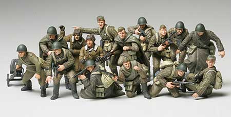 1/48 WWII Russian Infantry and Tank Crew (14) Plastic Model Kit (TAM32521)