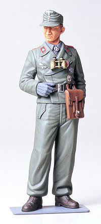 1/16 Wehrmacht Tank Crewman Plastic Model Kit (TAM36301)