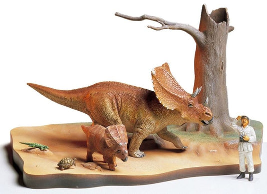 1/35 Chasmosaurus Dinosaur Diorama Set Plastic Model Kit (TAM60101)