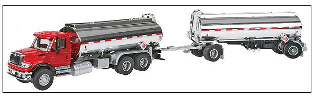 International 7600 Tank Truck (949-11670)