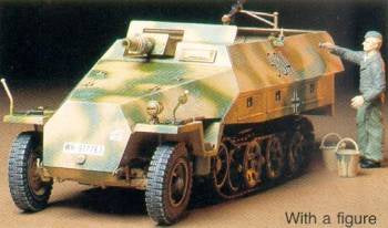 1/32 German Sd.Kfz. 251/9 Kanone (TAM35147)