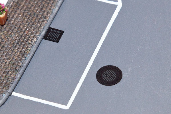 HO Manhole Covers & Sewer Grates Etched-Metal 4 Manhole Covers & 6 Sewer Grates (949-4123)