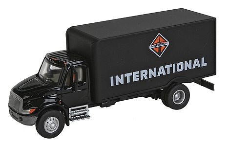 HO Assembled International 4900 Single-Axle Box Van International Black (949-11292)