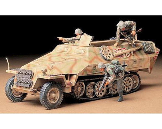 1/35 German Military SD.KFZ. 251/1 AUSF.D Plastic Model Kit (TAM35195)