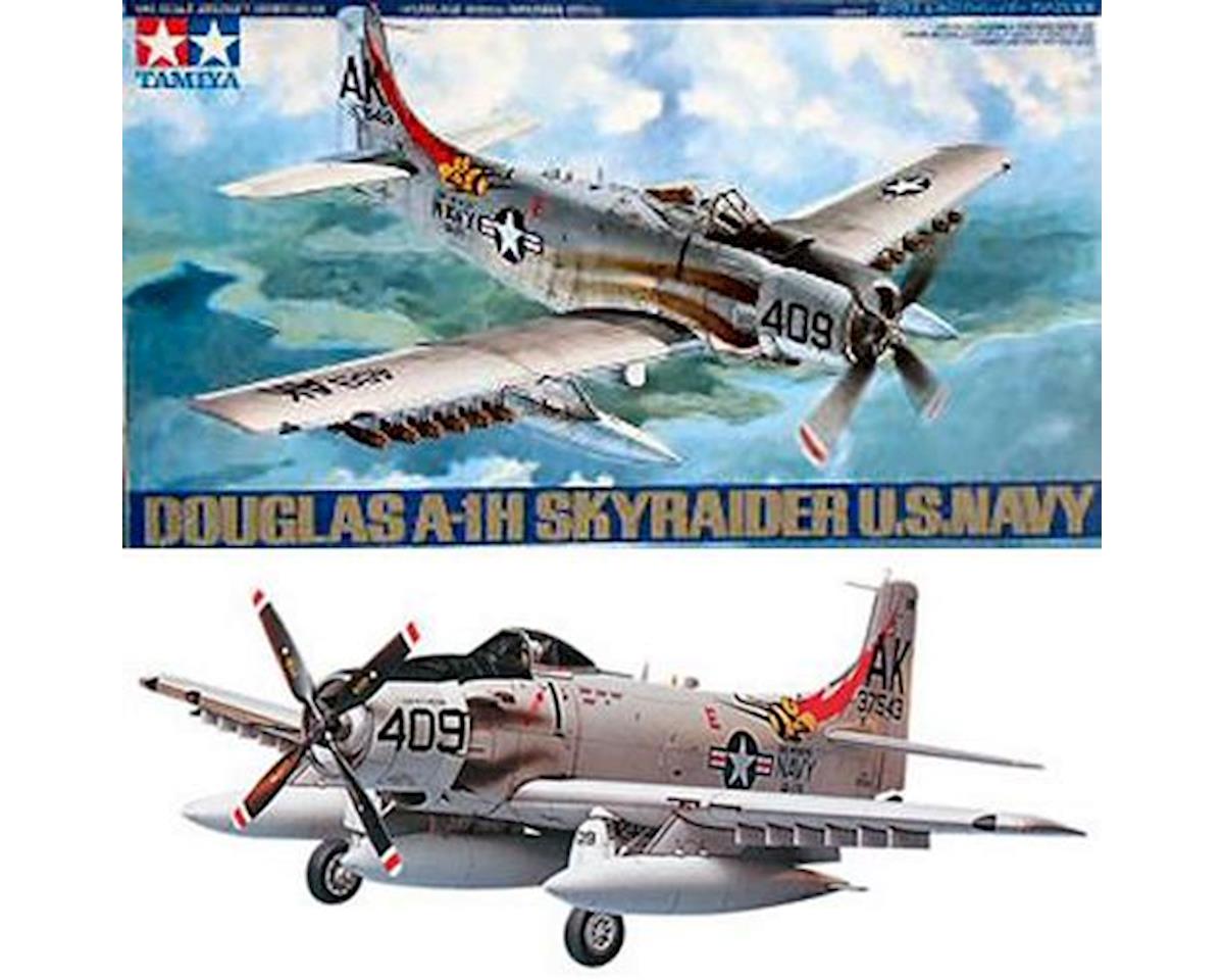 1/48 Douglas Skyraider AD-6 (A-1H) Plastic Model Kit (TAM61058)